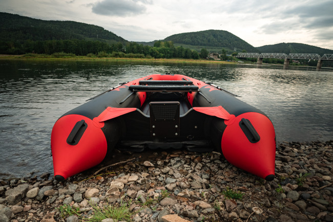 Лодка MISHIMO RIVER JET 410 под водомет
