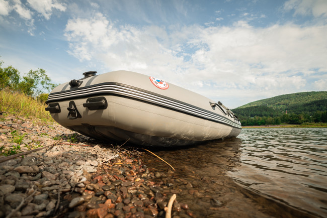 Лодка MISHIMO RIVER JET 430 под водомет